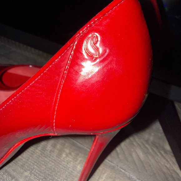 Christian Louboutin Brand New Red Sporty Kate 100mm Red Patent Pointed